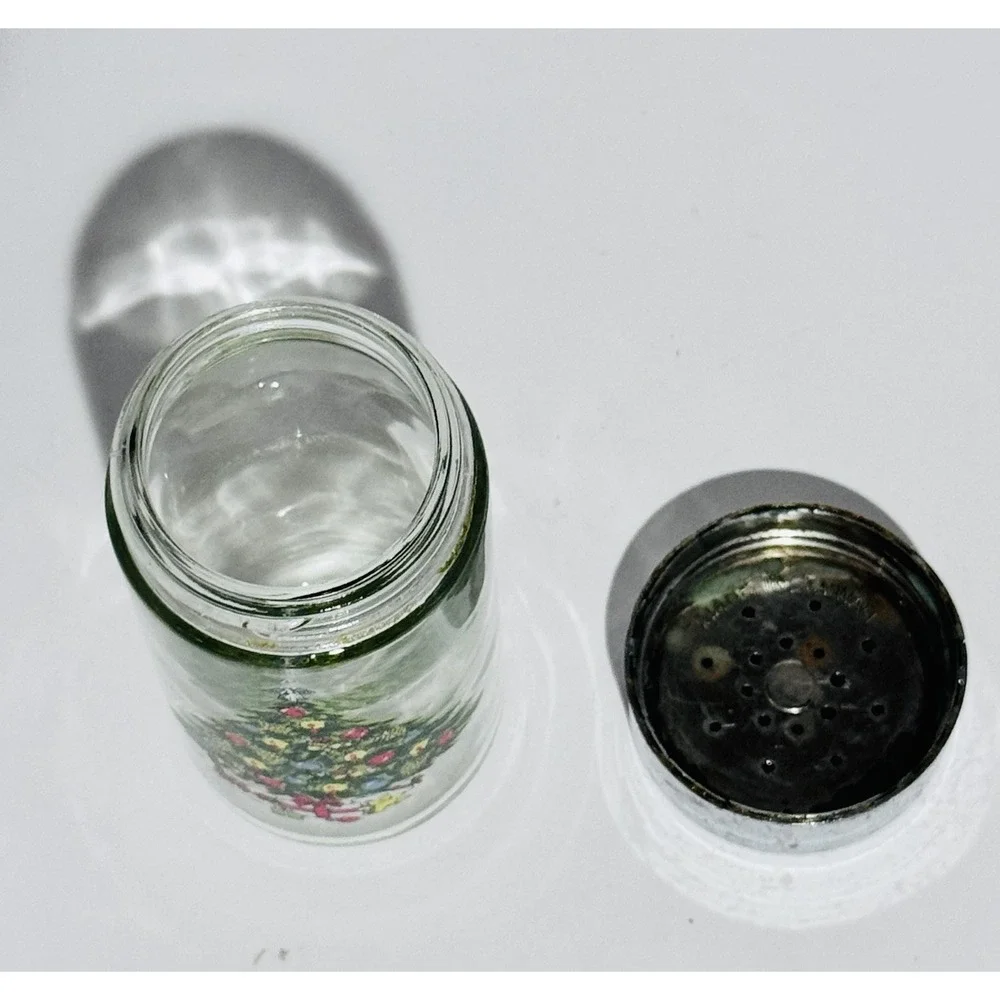 Vintage Carlton Christmas Tree Shaker w Silver Plastic Lid Replacement Read‎